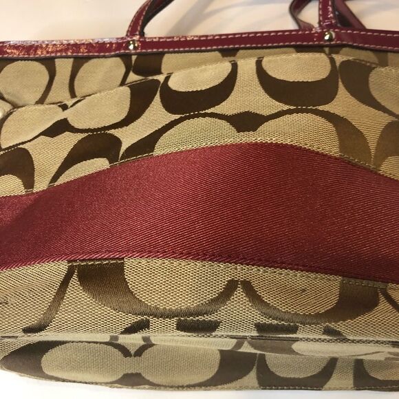 Coach maroon burgundy top zip shoulder bag - Picture 4 of 15
